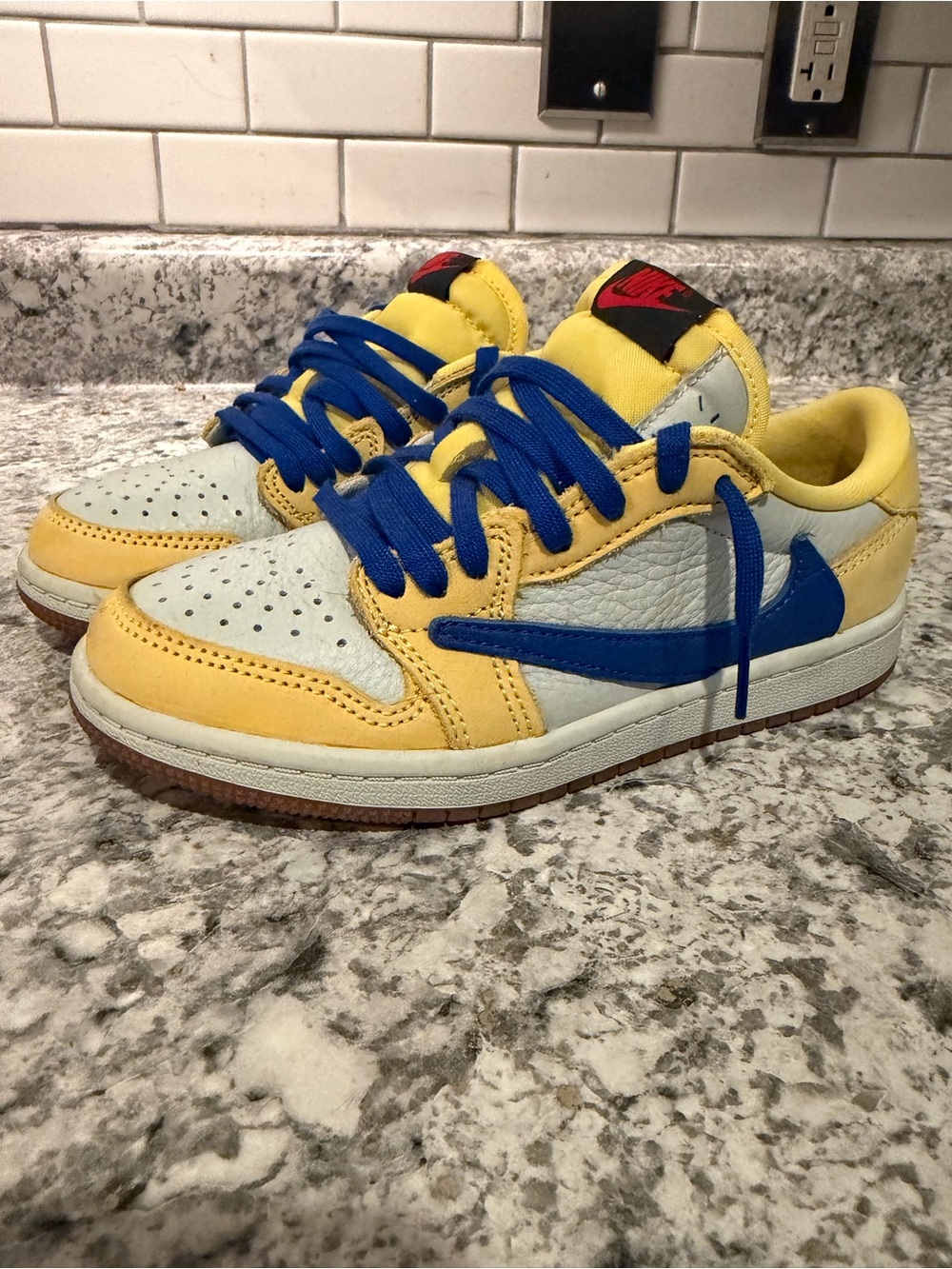 Nike Air Jordan 1 Low OG Travis Scott the canary’s